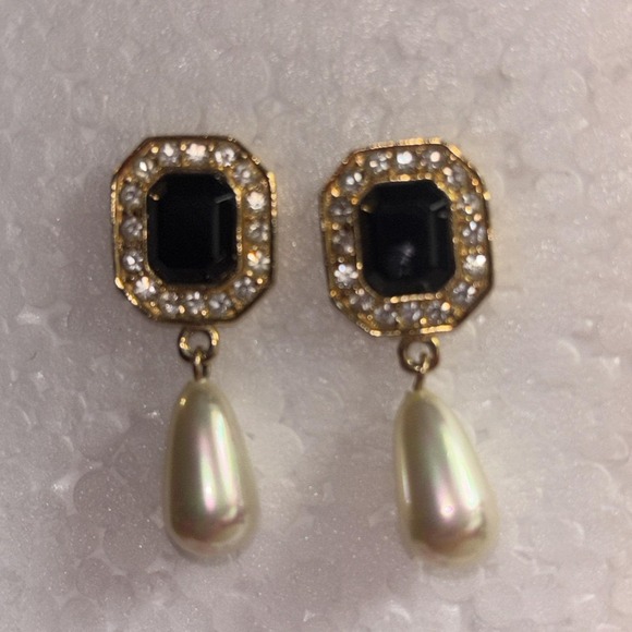 Roman Jewelry - Roman Earrings Burgundy Rhinestones Pearl Gold Tone Jewelry Valentines